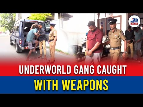 Underworld gang caught with weapons