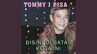 Download lagu Disini DiBatas Kota Ini mp3 Download lagu Disini DiBatas Kota Ini mp3