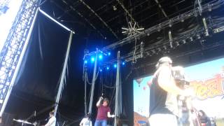 Los Campesinos! Harvest festival &quot;The Sea Is A Good Place To Think Of The Future&quot;