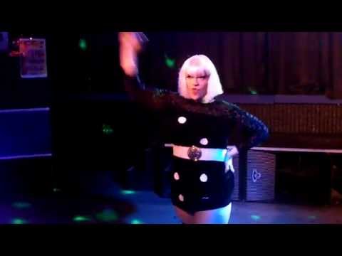 💋Emphysema Menthol One-Hundreds | Jessie J - Domino (Drag Performance/2015)
