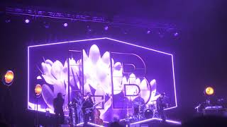 Leon Bridges - Lisa Sawyer @ Radio City Music Hall 10/5/18