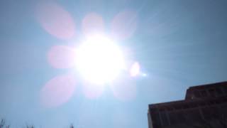 preview picture of video 'Eclissi solare del 20 Marzo 2015 (ripresa senza filtro). Solar Eclipse'