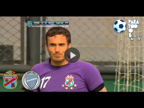 Ocasión de Obolo. Arsenal - Godoy Cruz. Fecha 9. Torneo Inicial 2013. Fútbol Para Todos