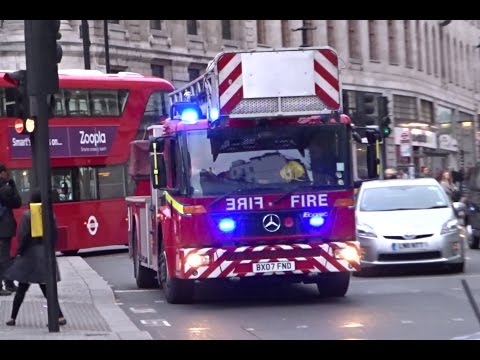 London Fire Brigade Turntable Ladder Responding w/ LOTS OF BULLHORN