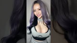 峰不二子？マンガのような巨乳揺れおっぱいダンス