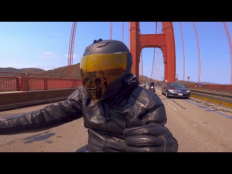 Golden Gate riding Harley Davidson Dyna