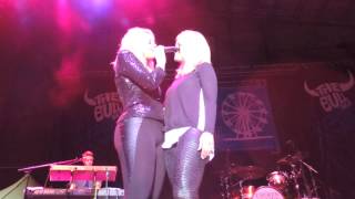 Lauren Alaina sings Like My Mother Does for Her Mom at The North Georgia State Fair