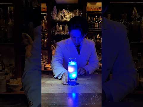 A bartender who is attracting attention from around the world! At Centifolia in Azabu Juban, you ...