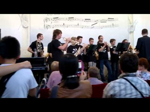 Porubští Trubači - Tequila (Chuck Rio)