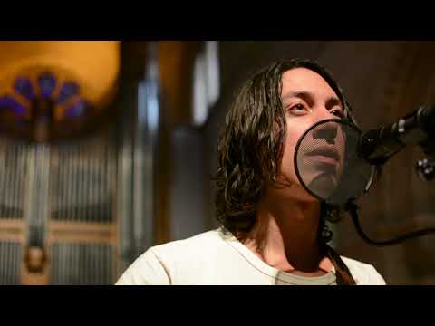 Noah Gundersen - Jesus, Jesus (God's in the Garage Performance)