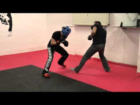 04 10 2015 Kickbox Sparring   9