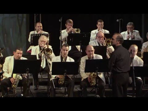 Big Band Ruse, Mey Lolas and Toni Zlatanov  -  "FELIZ NAVIDAD"