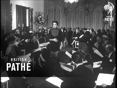 Selected Originals - Royal Fashion Show (1955)