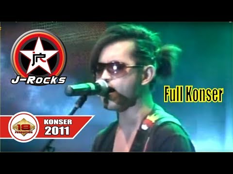 Keseruan .. 'J-Rocks' Tampil Dengan Ciri Khasnya .. (Live Konser Surabaya)