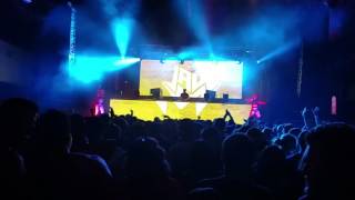 Tiga - Bugatti (Jauz Remix) [live] @ Transmit 2015