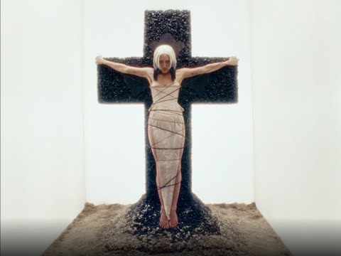 Jesse Jo Stark - lipstick (Official Video)