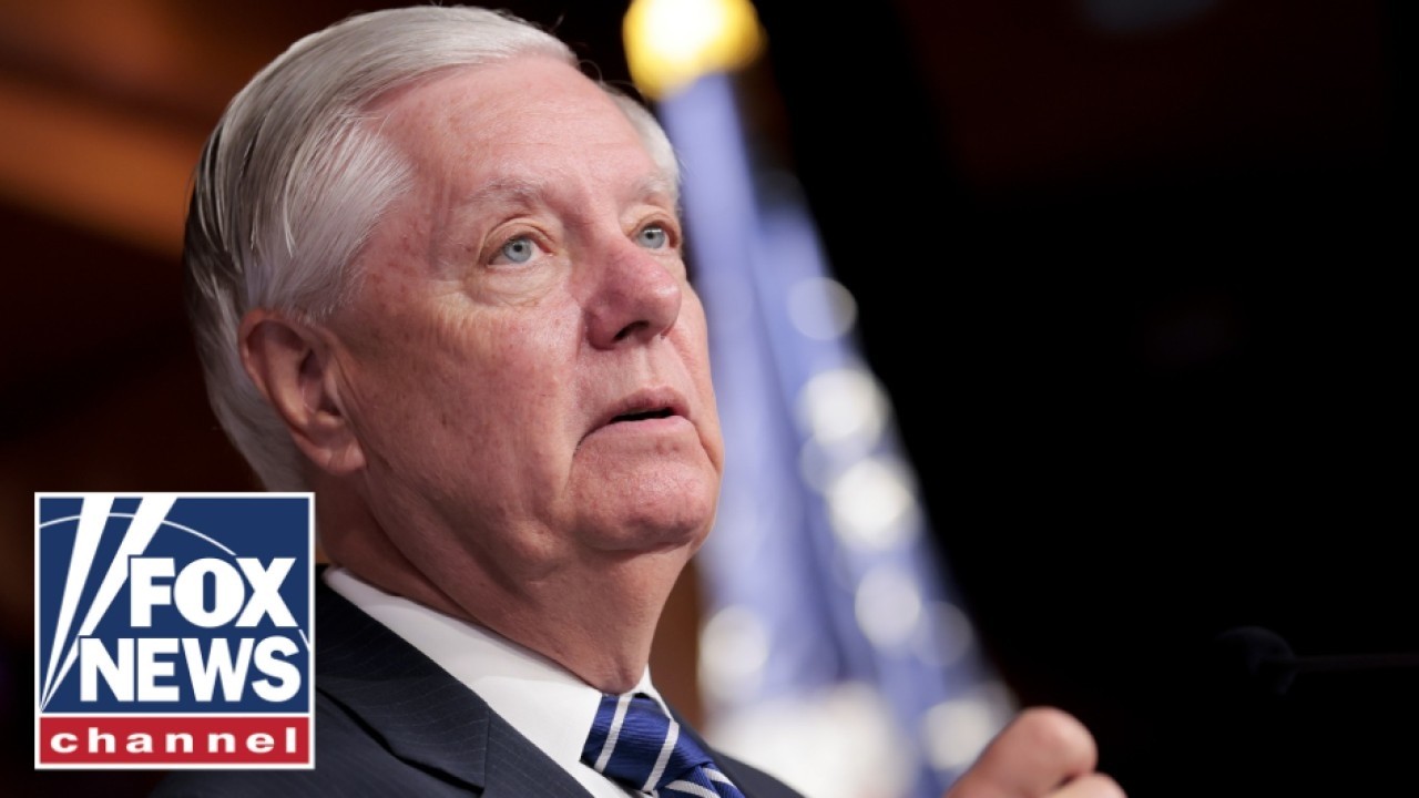 Reaction POURS in from Trump, world leaders after Graham's death