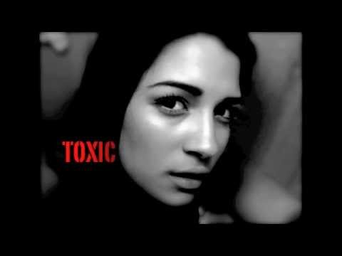 Toxic (Britney Spears) Cover Audio by Julie Zorrilla