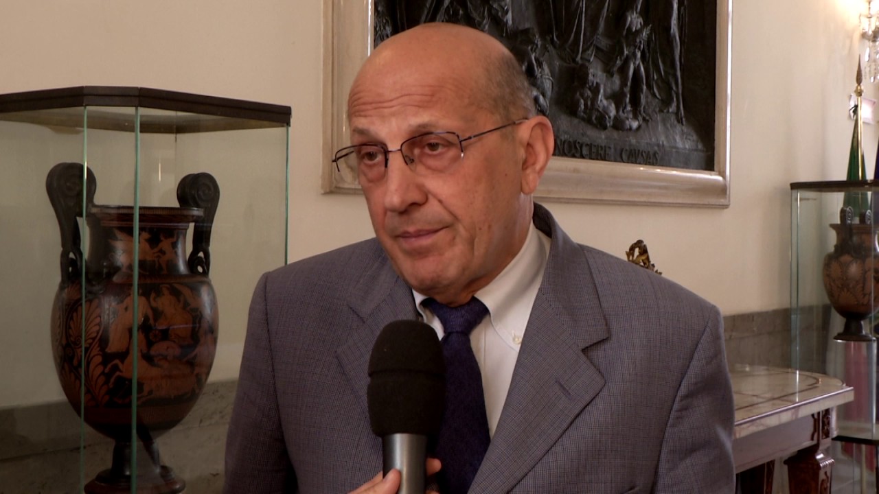 Watch Now Sindrome dell'intestino irritabile: come si cura Sindrome dell'intestino irritabile: come si cura