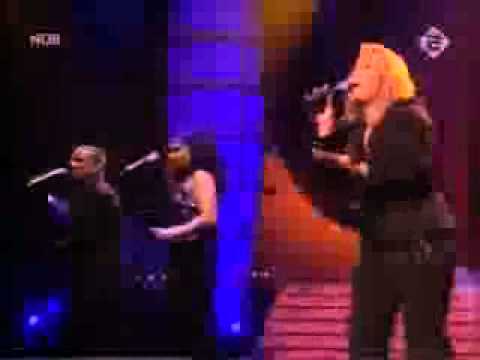 Yvette de Bie met Someone like you.