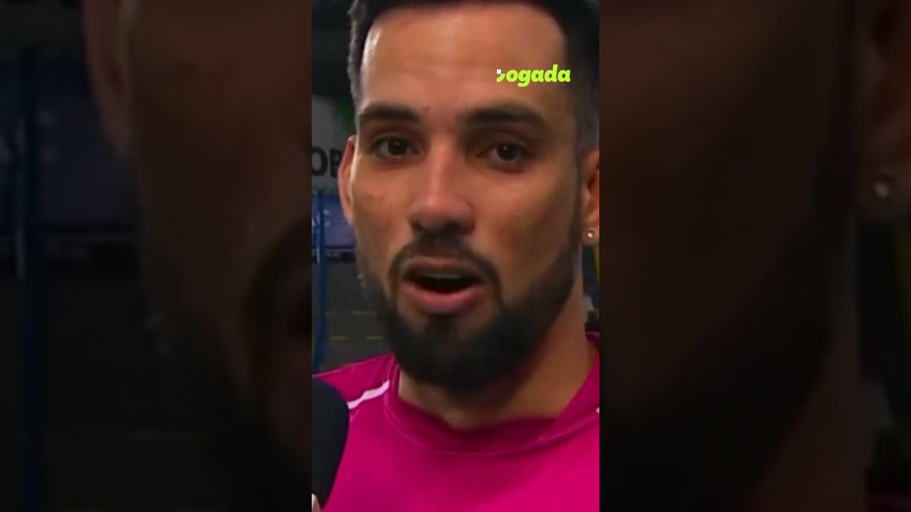 Imagem da notícia Atleta do Norde Vôlei joga no sacrifício, se emociona e celebra vitória na semi da Superliga B