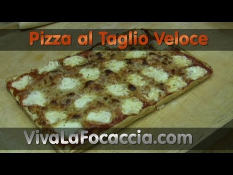 Ricetta Semplice della Pizza in Teglia al Taglio Fatta in Casa