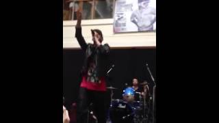 Broken Wings (fly again) - Danny Fernandes Live