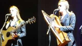 Leonard Cohen &amp; The Webb Sisters - If It Be Your Will - live O2 World Arena Hamburg 2013-07-14