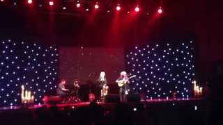 BRIAN MAY & Kerry ellis - Life Is Real (Live Milano)