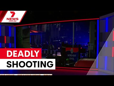 Fatal shooting in Fitzroy sparks manhunt | 7NEWS