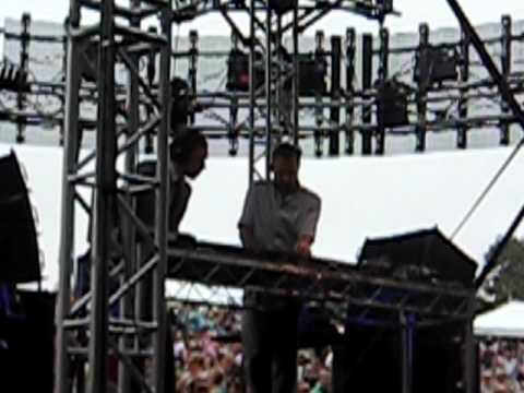 2 Many Djs - Summadayze Melbourne 2010