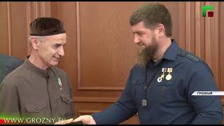 В Парламенте Чечни состоялось торжественное собрание в честь Дня Республики 