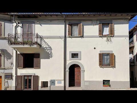 Visita dell'immobile | Torricella in Sabina (RI), Italia |Appartamento con giardino e terrazzo