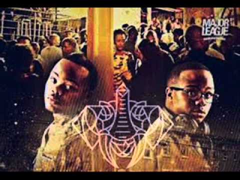 Major-League-djz-The-Bizness-Feat-Cassper-Nyovest-Siya-Shezi-Riky-Rick-Muzi-Remix
