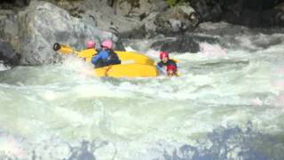 preview picture of video 'Texans Go Rafting!'