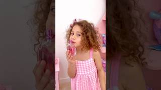 Sierra teaches Rhia about using too much perfumes