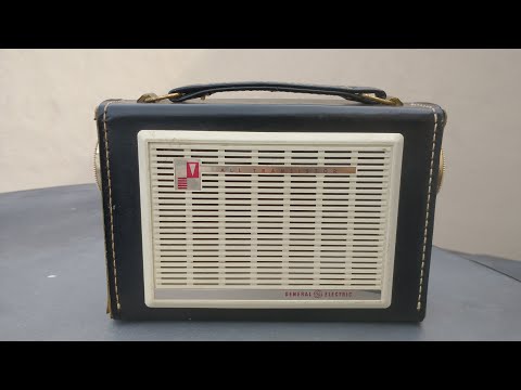 Servicing a 1959 General Electric P-795a 5 transistor AM radio. Battery Operated