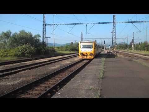 Příjezd vlaku Os 17651 (ČD 814.154) - Kadaň-Prunéřov, 18. 6. 2013