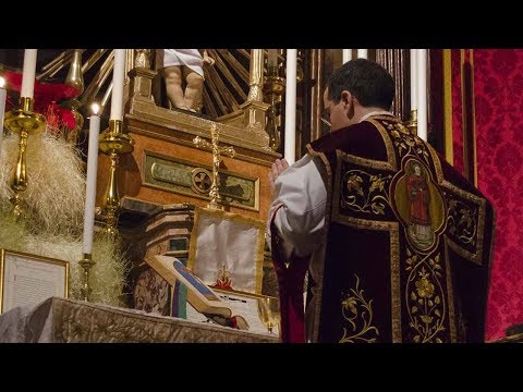 TRIDENTINE MASS (Subtitled)