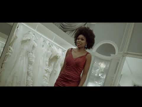 Pumeza Matshikiza singing 'Pata Pata' @ The Blewcoat