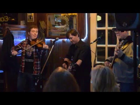 Devil went Down to Georgia - Ferguson Young ft. Liam McGlashon @ The Corktown Pub