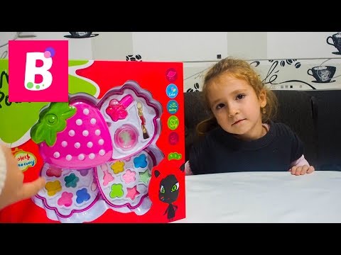 Capsunica Machiaj Pentru Copii Unboxing My Powder Box Bianca Kids Show
