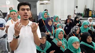 Kabe-i Muazzama'da Dua.. Yasin Arda (Kıbleteyn Turizm)