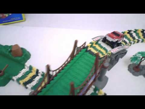 rebeccas.com - Battery Operated Car Track Set