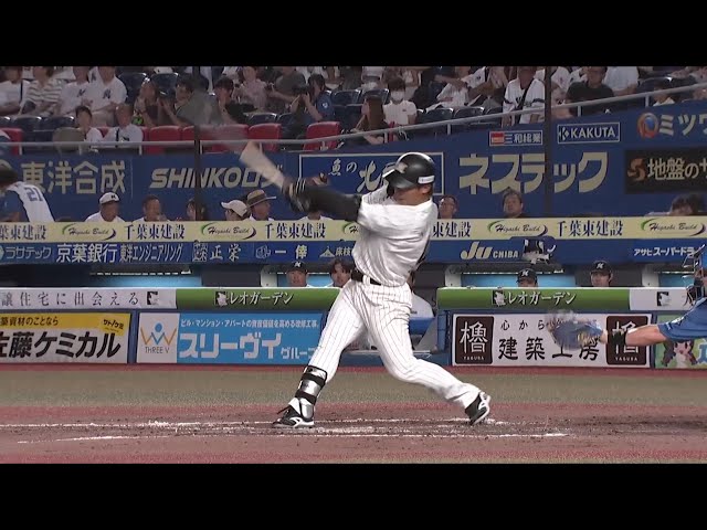 【7回裏】嬉しいプロ初安打!! マリーンズ・宮崎竜成 初球を捉えてセンターへヒットを放つ!! 2025年7月9日 千葉ロッテマリーンズ 対 北海道日本ハムファイターズ