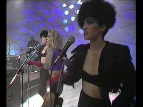 Bryan Ferry - Kiss and Tell performance on Roxy TV show - 23.02.1988