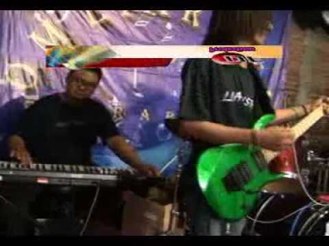 Dinding Kaca Voc. Rhea arista & jhojo Liarista