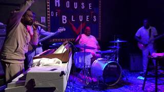 Everything's Gonna Be Alright (Live) - PJ Morton