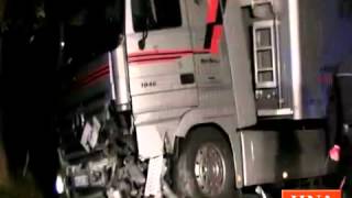 preview picture of video 'Tödlicher Unfall bei Osterfeld - Fahrer stirbt im Wrack'