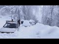 Muertos de frío en Pakistán | Perecen 21 personas dentro de sus vehículos atrapados en la nieve